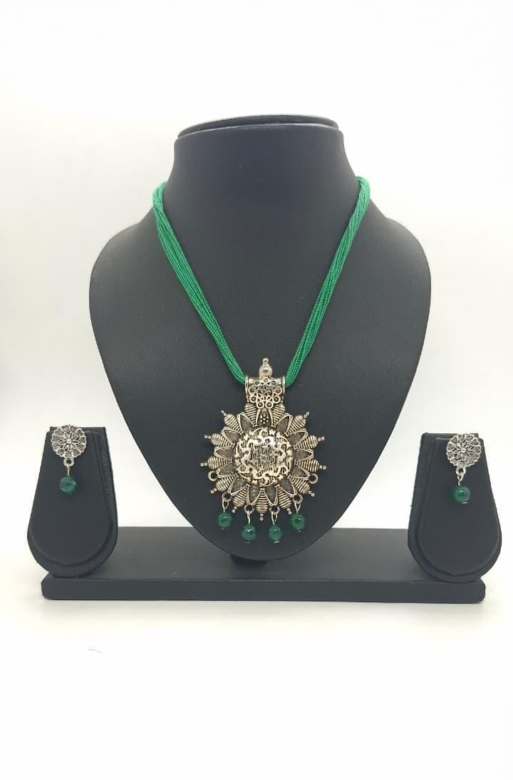 Dori pendant